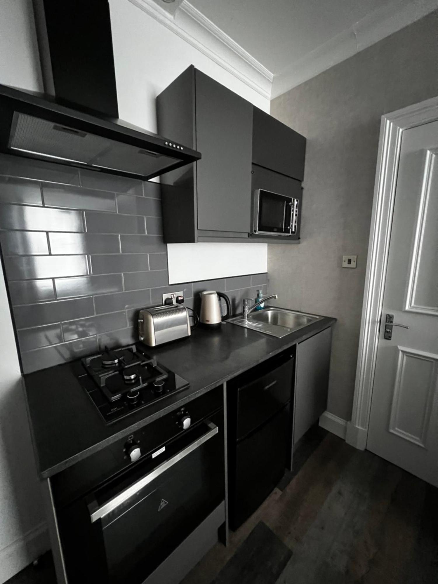 Amani Apartments - Glasgow City Centre Εξωτερικό φωτογραφία